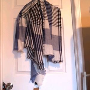 Beautiful oversized scarf